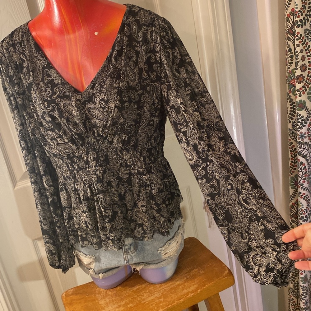 DR2 Long Sleeve V-Neck Peplum Top NWT - Picture 5 of 15